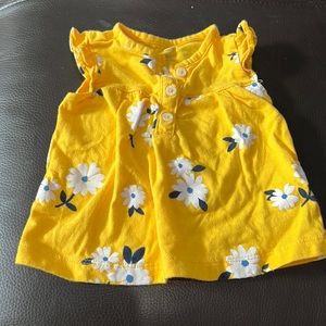 6 month - Carters - baby girl short sleeve shirt - yellow with flowers